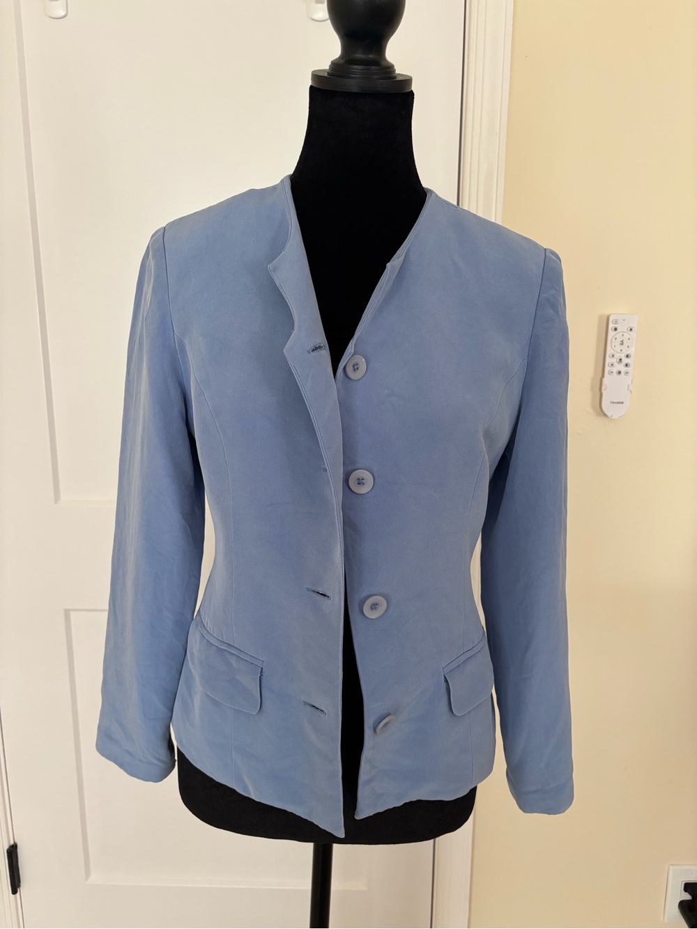 Andrea Viccaro Tailored Powder Blue Button-Front Women's Blazer